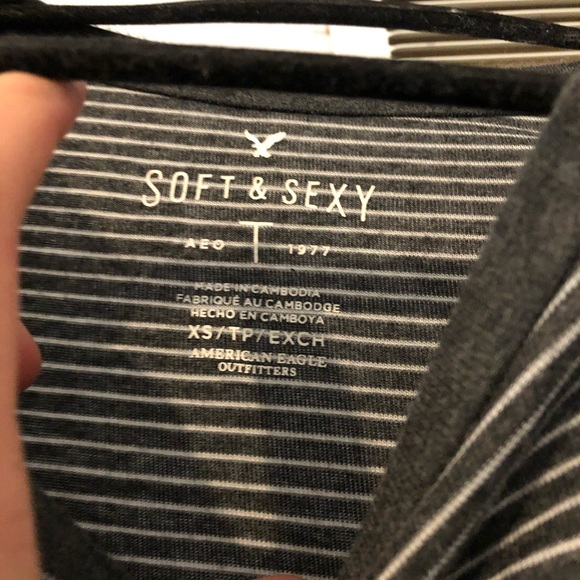 Soft and sexy striped tee - Picture 2 of 2